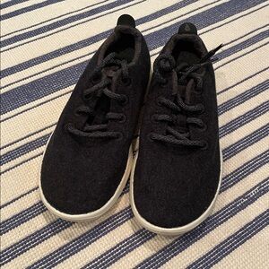 EUC Allbirds Wool Runner Sneakers in True Black Size 7